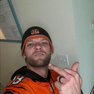 Meet your Posher, Dustin